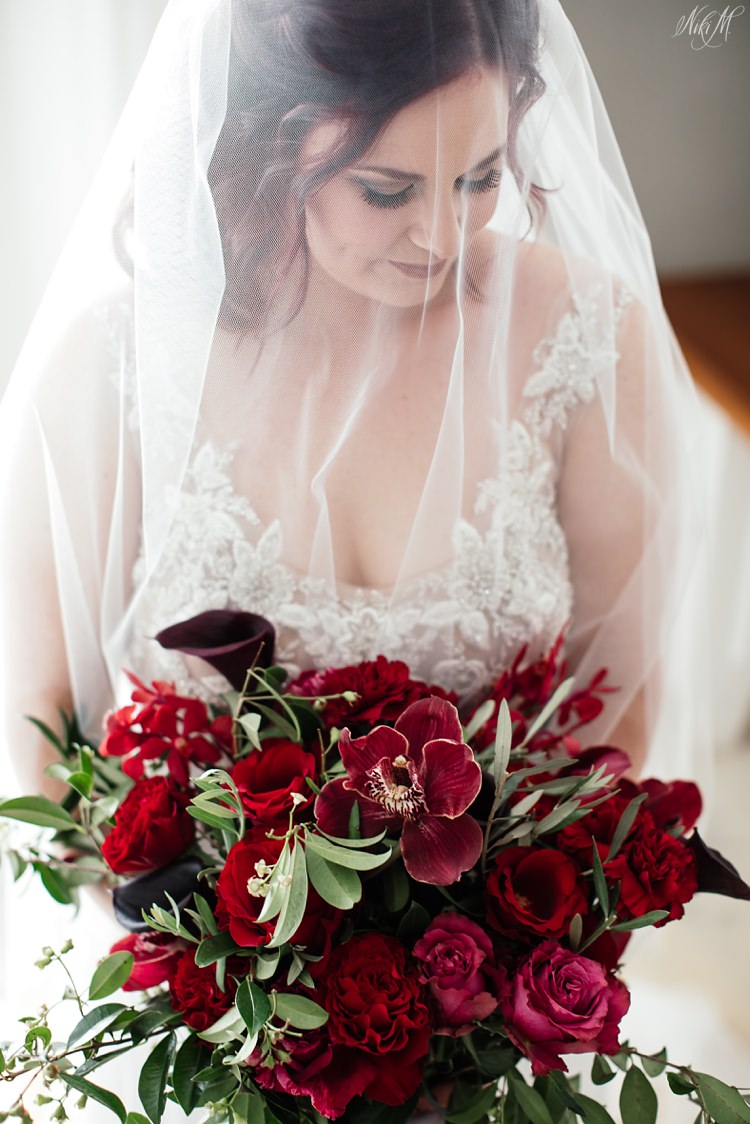 Alternative bridal style with dark flowers
